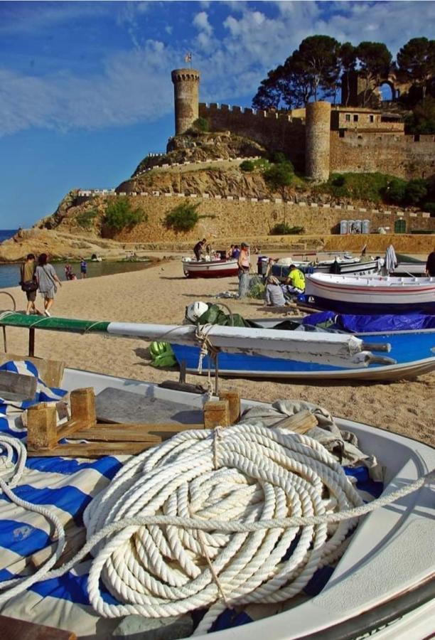 Portal 17 Can Tort Tossa de Mar Bagian luar foto