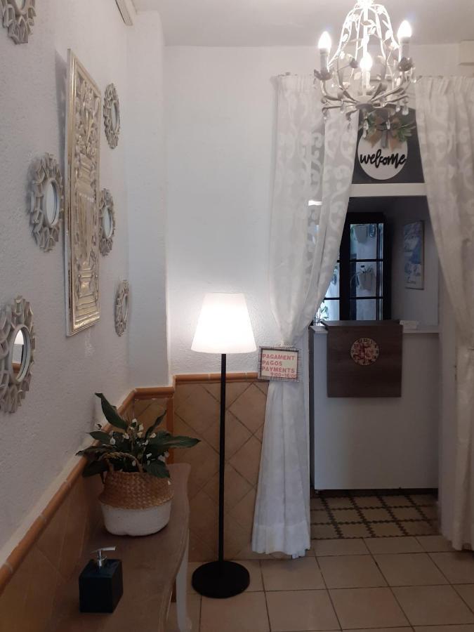 Portal 17 Can Tort Tossa de Mar Bagian luar foto