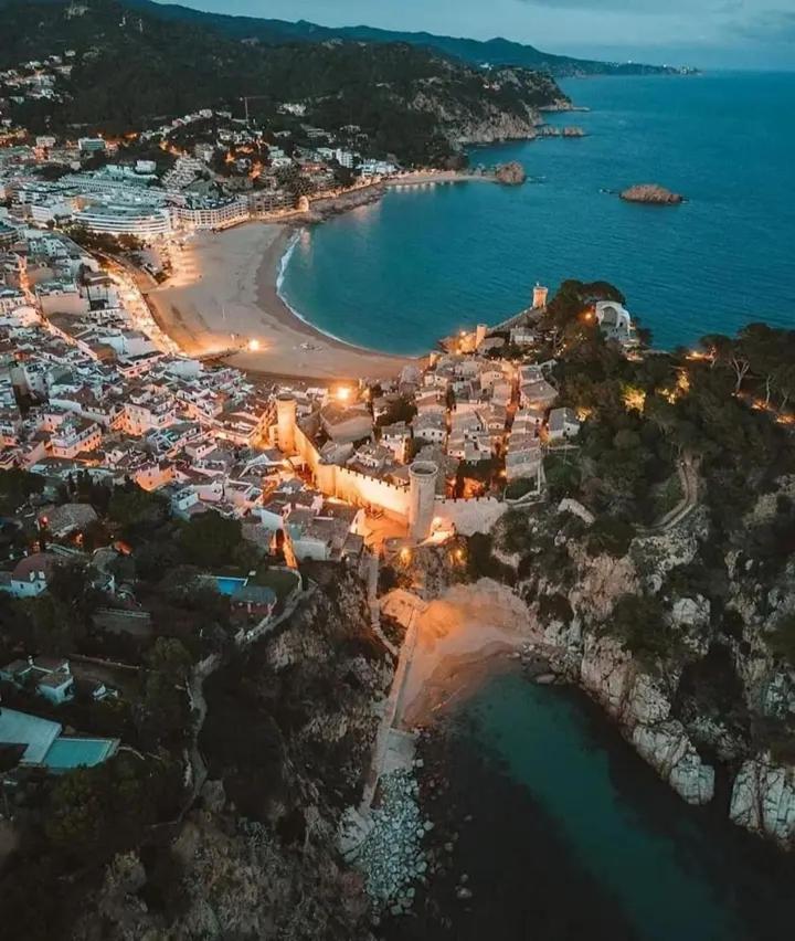 Portal 17 Can Tort Tossa de Mar Bagian luar foto