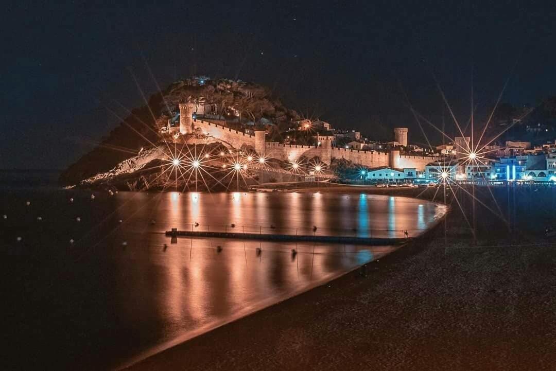 Portal 17 Can Tort Tossa de Mar Bagian luar foto